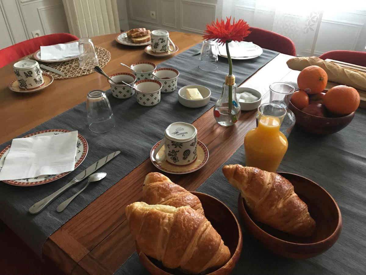 Un Jardin Dans La Ville Bed & Breakfast Chalons en Champagne Luaran gambar